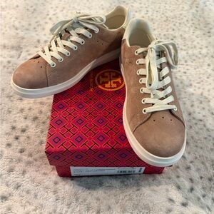 Tory Burch Howell court Sneaker  in Malva